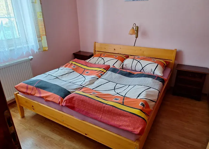 Zuzana Apartament *